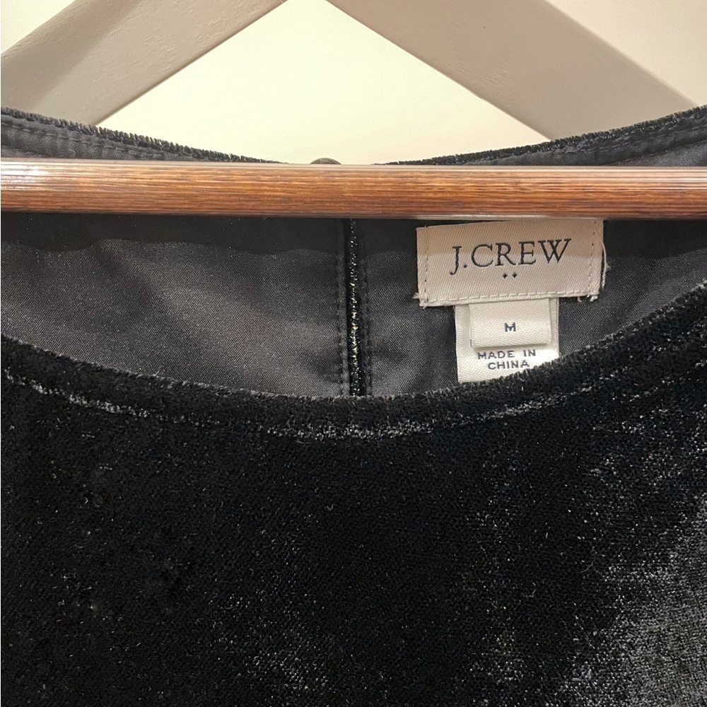 Never worn - J. Crew Black Short-Sleeve Velvet Tee